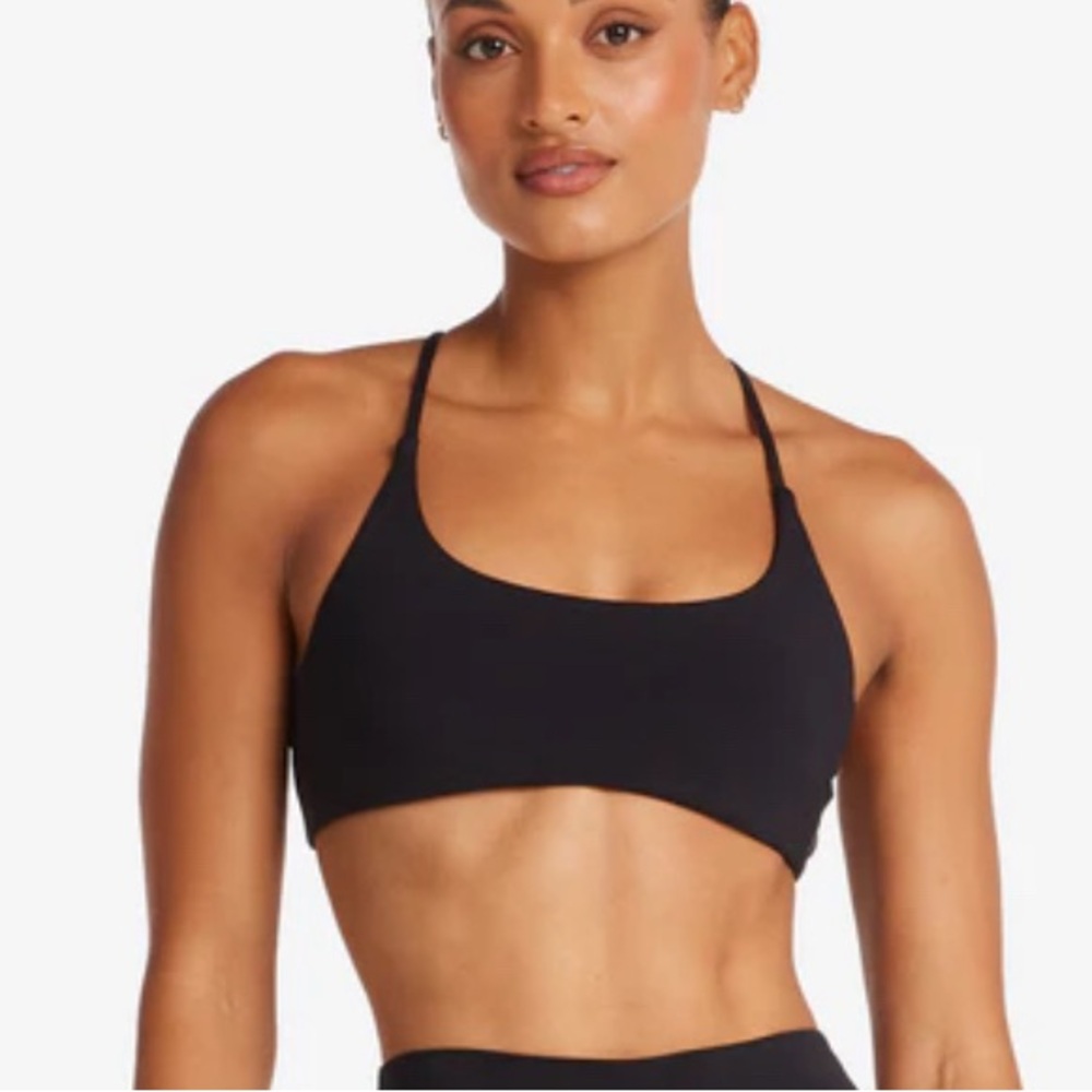 BLACK CSB CROPSHOP BOUTIQUE SPORTS BRA SIZE MEDIUM. SEXY STYLE WITH OPEN BACK.